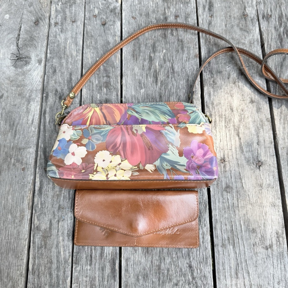 NEW Patricia Nash Baeza Leather Crossbody Bag Summer Florals P215384 MSRP $139